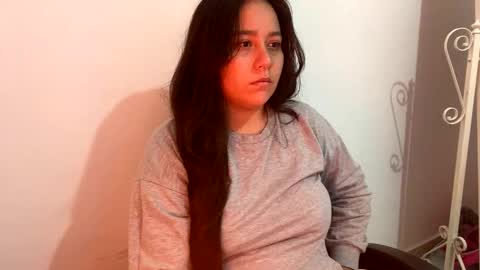 laura online show from September 11, 2025, 1:17 am