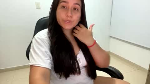 laura online show from October 17, 2025, 11:18 pm