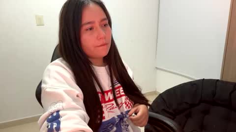 laura online show from November 19, 2025, 12:32 am