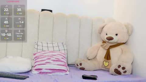 laura_homme online show from April 28, 2026, 10:48 pm