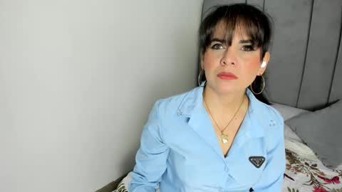 laura hotties online show from November 22, 2025, 1:10 pm