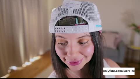 Laura Lee. online show from February 13, 2025, 2:45 am