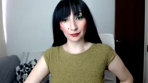 Laura online show from June 9, 2026, 10:10 pm