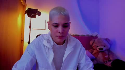 Laura Rose online show from April 16, 2026, 2:45 am