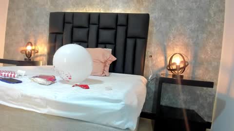 laura online show from February 14, 2025, 2:33 pm