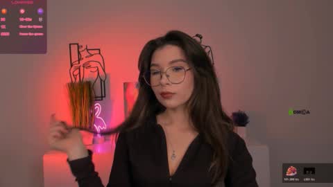 laura_sween online show from October 23, 2025, 7:01 pm