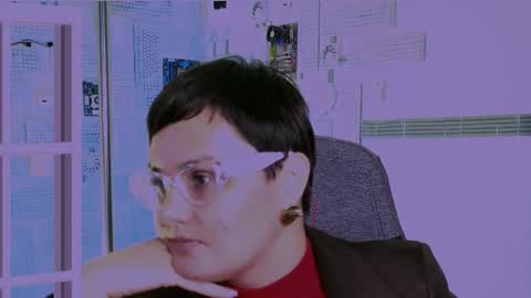 lauradavidsons online show from September 24, 2025, 9:07 pm