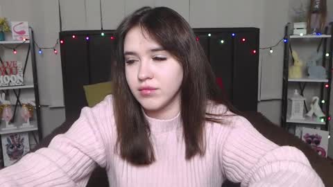 LauraHlot online show from February 6, 2025, 9:17 pm