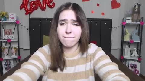 LauraHlot online show from February 16, 2025, 9:27 pm