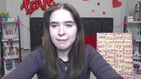 LauraHlot online show from March 12, 2025, 1:30 pm