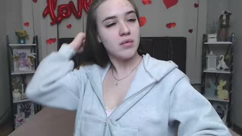 LauraHlot online show from February 28, 2026, 6:42 pm