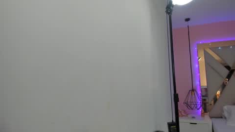 laura  online show from February 28, 2026, 6:20 pm