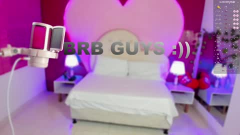 Laura MartinGMT-5 2200-0600 online show from January 24, 2025, 1:13 am