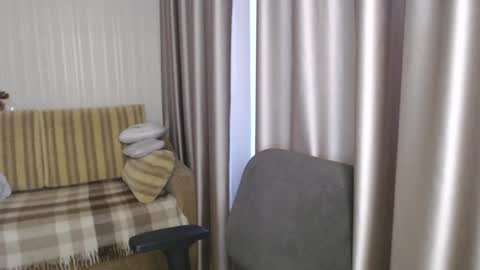 Lauraoven1 online show from December 28, 2024, 10:47 am