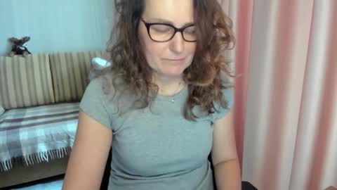 Lauraoven1 online show from March 14, 2026, 8:42 am