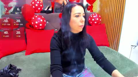 Laura online show from February 15, 2026, 5:15 am