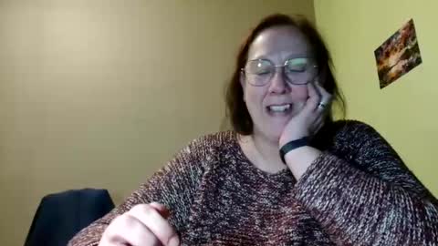 laureanne online show from February 9, 2025, 8:13 pm