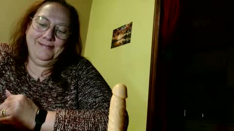 laureanne online show from March 5, 2025, 8:32 pm