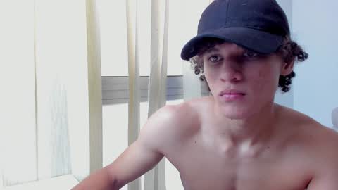 Snapshot of laureent__ chatting on December 27, 2024, 7:03 pm Laureent online show from December 27, 2024, 7:03 pm