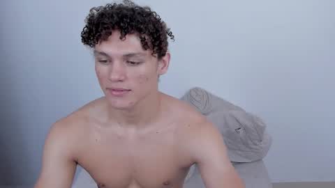 Snapshot of laureent__ chatting on March 11, 2025, 9:37 pm Laureent online show from March 11, 2025, 9:37 pm