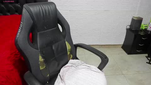 Lauren Independent model online show from December 10, 2024, 3:33 pm