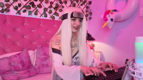 Lauren evans9 online show from April 10, 2026, 4:06 am