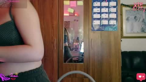 Lauren online show from February 28, 2026, 11:44 am