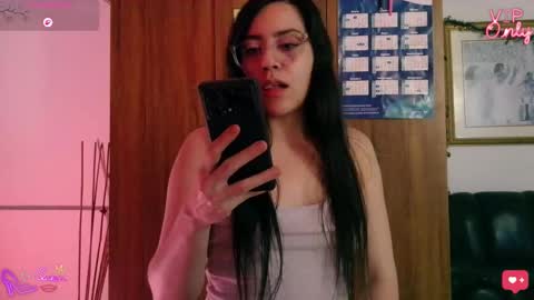 Lauren online show from March 1, 2026, 5:09 am