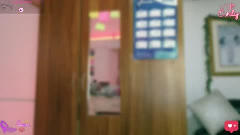 Lauren online show from March 27, 2026, 9:36 pm