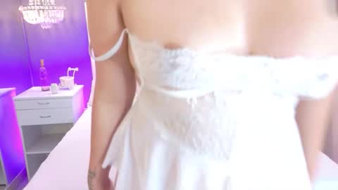 Lauren  online show from March 14, 2026, 5:46 am