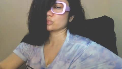 onlyfan laureng7 - 7 laureng2 online show from April 6, 2026, 4:46 am