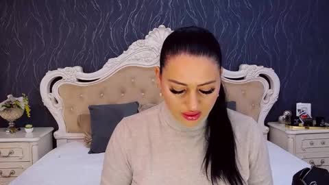 Laura online show from October 16, 2025, 11:11 am