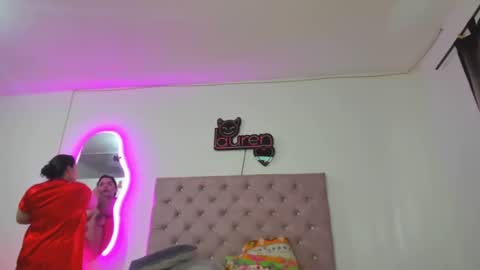 laurenlaine online show from March 2, 2025, 12:54 pm