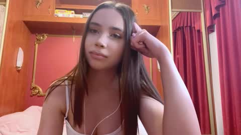 Laura online show from December 3, 2025, 2:48 pm