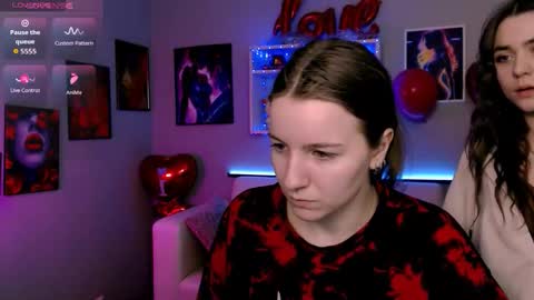 Snapshot of laurenmurrr chatting on February 24, 2026, 10:57 am Laure online show from February 24, 2026, 10:57 am