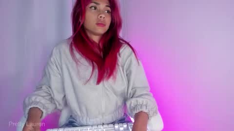 Lauren online show from March 17, 2026, 2:49 am