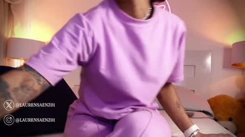 Lauren Saenz online show from January 31, 2025, 8:12 pm