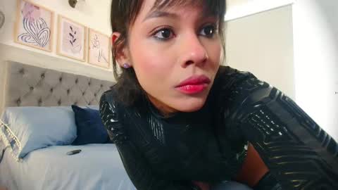 Lauren Saenz online show from March 13, 2026, 12:01 pm