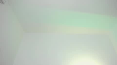 laurensmith9 online show from November 5, 2025, 8:31 pm