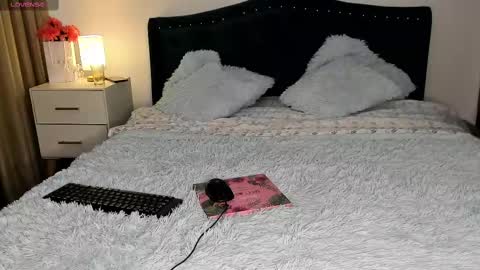 daniela angel     online show from February 15, 2025, 11:28 am