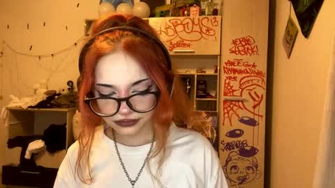Snapshot of laurettecipro chatting on May 26, 2026, 11:45 pm Eva online show from May 26, 2026, 11:45 pm