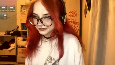 Snapshot of laurettecipro chatting on June 7, 2026, 12:37 am Eva online show from June 7, 2026, 12:37 am