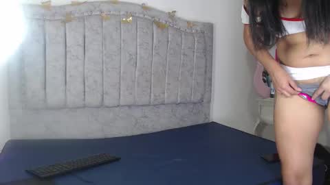 lauri_thx online show from January 6, 2026, 2:10 pm