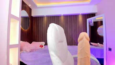 Lau Roberts online show from March 4, 2025, 6:47 am