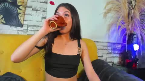 Laury and Narem online show from April 15, 2026, 4:41 am