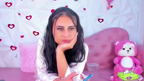  LaurynJeffers  online show from March 6, 2025, 5:33 pm