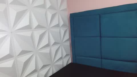  LaurynJeffers  online show from March 10, 2025, 1:10 pm