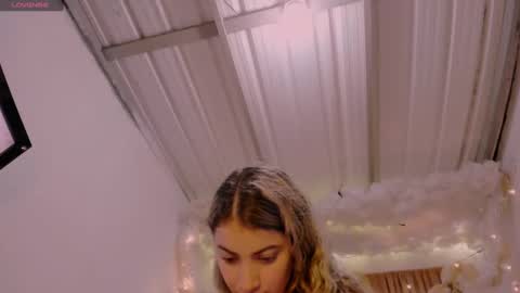 Lauu G online show from December 31, 2024, 3:55 am