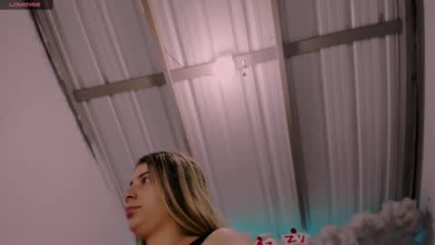 Lauu G online show from February 22, 2025, 3:45 am