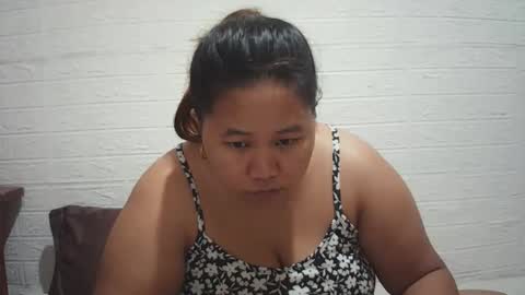 lavalyn214 online show from February 8, 2026, 3:04 pm